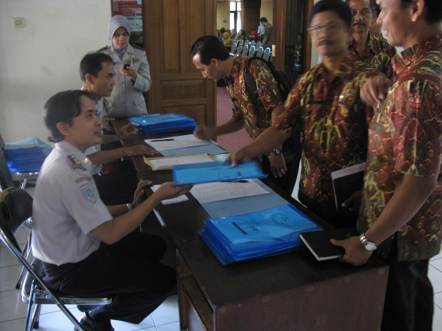 Sosialisasi UU No. 14 Tahun 2008 Tentang Keterbukaan Informasi Publik (SKPD Di Lingkungan Kabupaten Blitar)