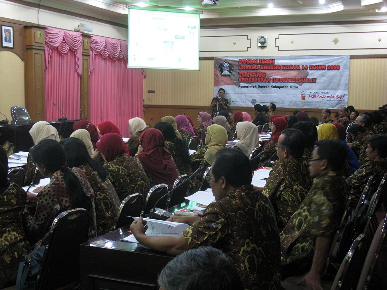 Sosialisasi UU Nomor 14 Tahun 2008 Tentang Keterbukaan Informasi Publik (Dinas Pendidikan Kabupaten Blitar)