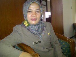 KOMPENSASI KENAIKAN BBM, RIBUAN RTS MENDAPAT TAMBAHAN 3 BULAN PENERIMAAN RASKIN