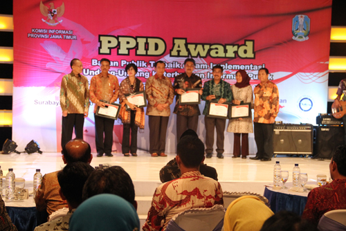 KABUPATEN BLITAR RAIH DUA PENGHARGAAN DI BIDANG TEKNOLOGI INFORMASI