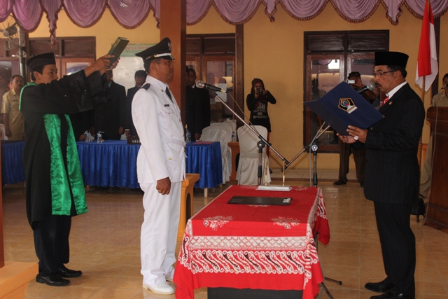 PELANTIKAN KADES MARON