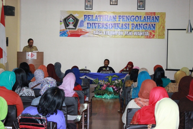 PEMBANGUN DIVERSIFIKASI KONSUMSI PANGAN