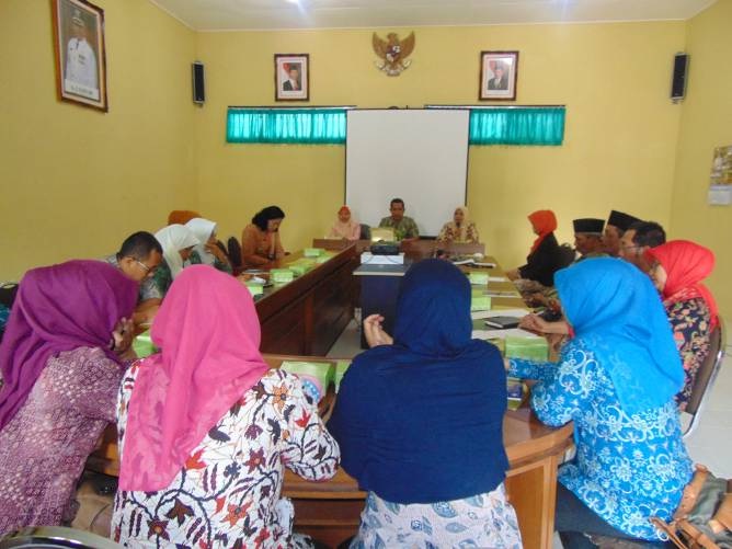 PENANGGULANGAN TUBERKULOSIS (TB) DI BLITAR LIBATKAN STAKEHOLDER KECAMATAN