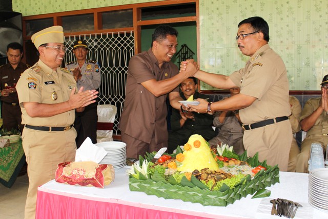 HUT PEMERINTAH KABUPATEN BLITAR KE-184: MOMENTUM, INTROPEKSI DAN BERINOVASI DEMI PELAYANAN PUBLIK