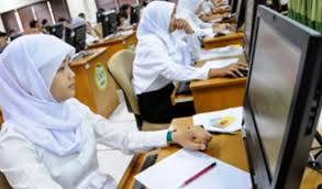 SELURUH SMP DI KABUPATEN BLITAR BELUM SIAP MELAKUKAN UJIAN NASIONAL ONLINE