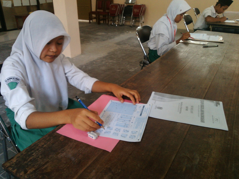 SISWA SD/MI IKUTI UJIAN SEKOLAH SUSULAN