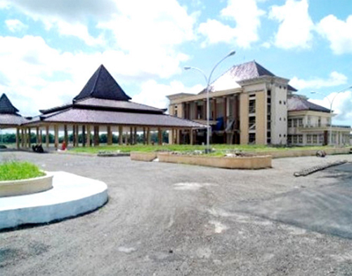 BUPATI BLITAR RESMIKAN KANTOR SEKRETARIAT KABUPATEN BLITAR