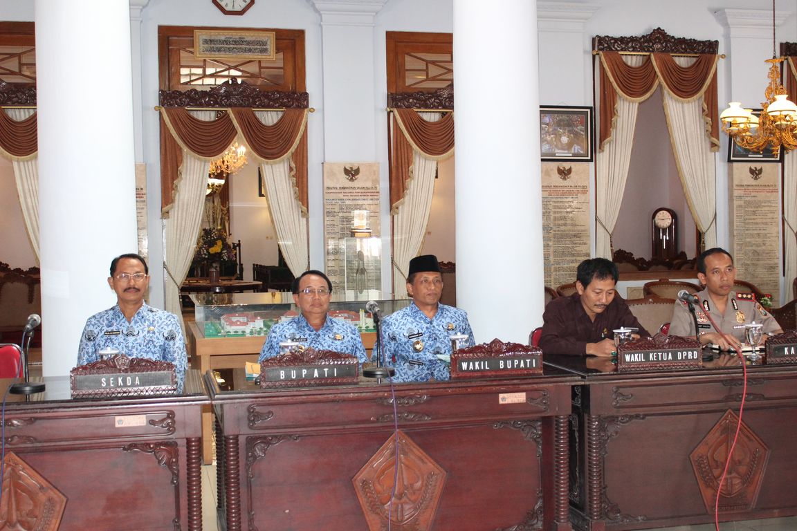 TERKAIT BANJIR, PEMKAB. BLITAR CARI SOLUSI PERMANEN