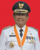 BUPATI BLITAR, TIDAK KEJAR TARGET 100 HARI KERJA