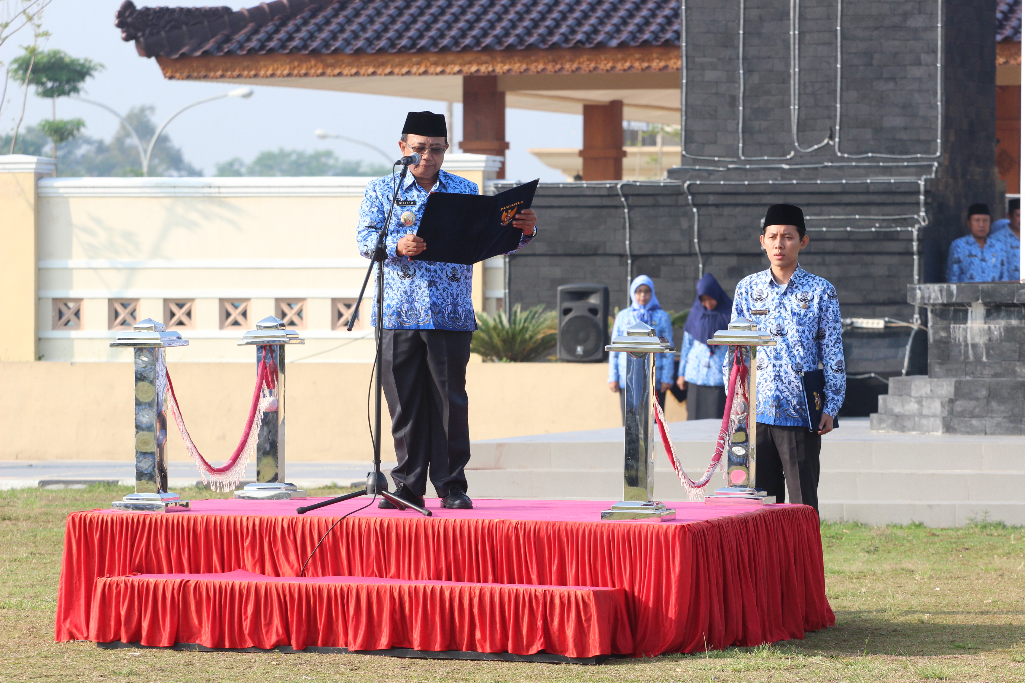 JAMINAN KESEHATAN, MENUJU PELAYANAN KESEHATAN YANG KOMPREHENSIF DAN BERMUTU