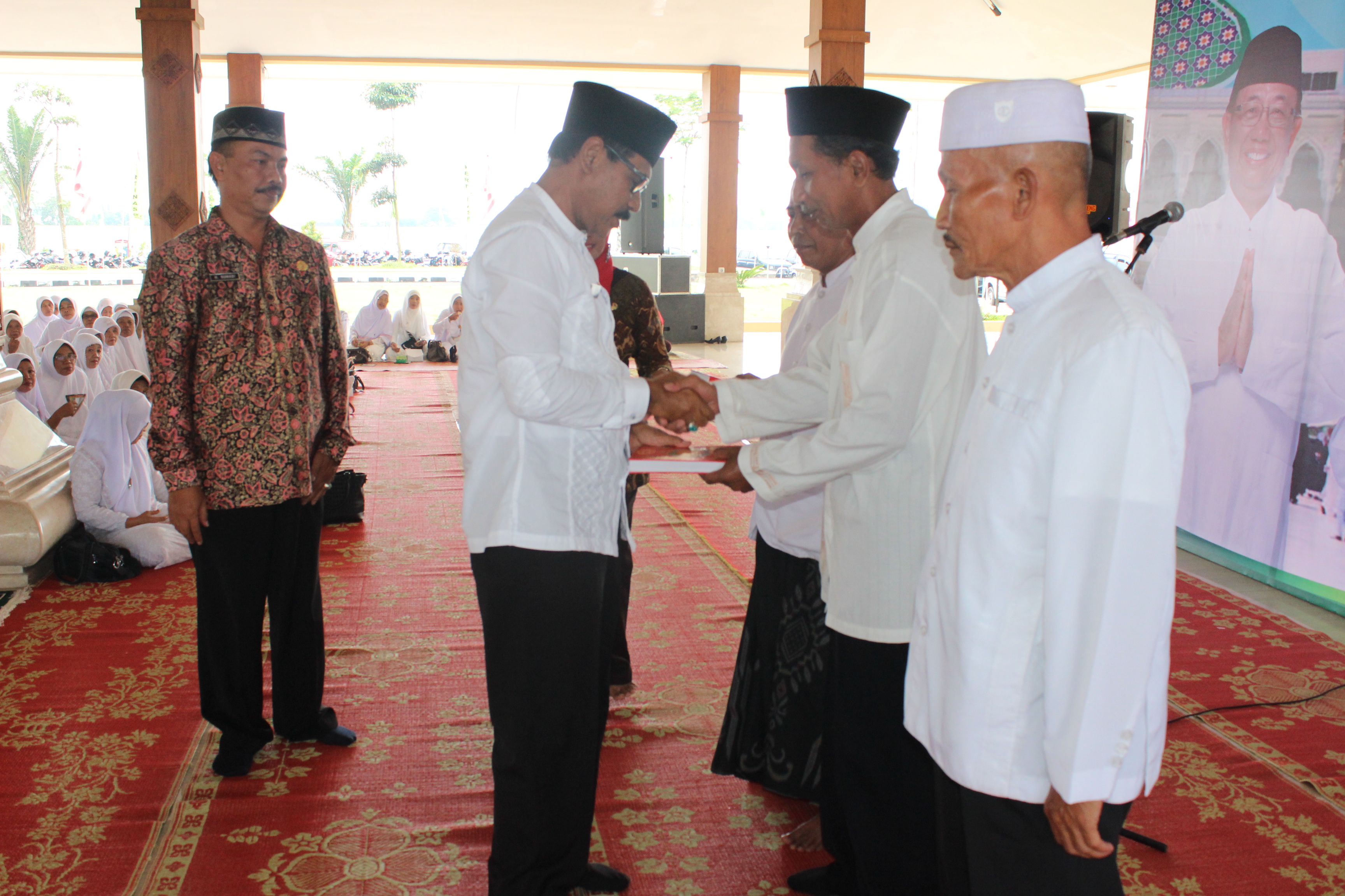 MENJAGA IBADAH SEPERTI SAAT DI TANAH SUCI MAKKAH