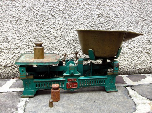 KOMISI II DPRD MINTA DISPERINDAG UNTUK BERIKAN PEMAHAMAN TENTANG PENTINGNYA TERA ULANG TIMBANGAN