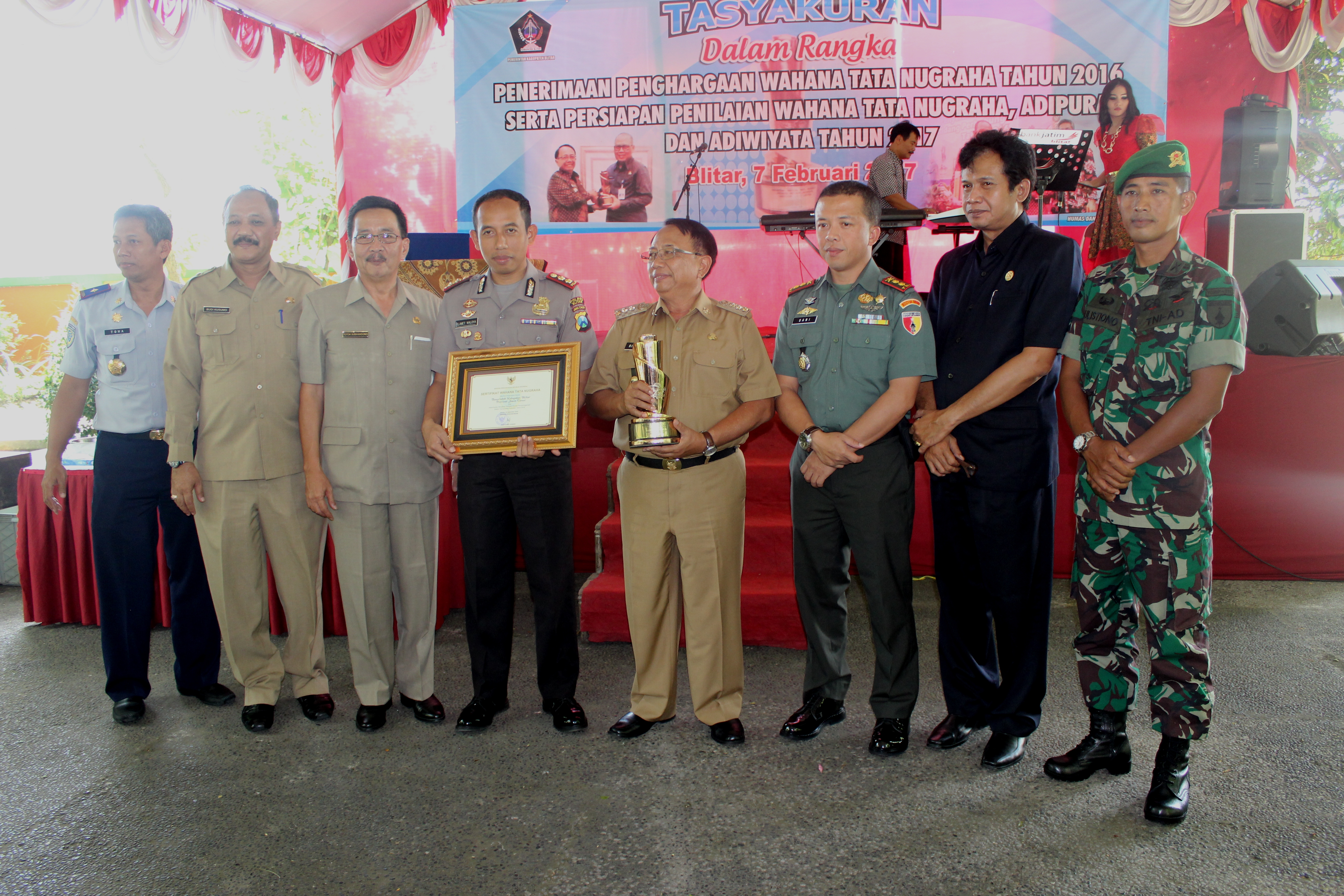TASYAKURAN PENGHARGAAN WTN BUPATI BLITAR: DISIPLIN BERLALU LINTAS JAUH LEBIH UTAMA