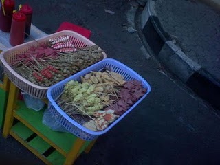 PEMKAB BLITAR AKAN LAKUKAN UJI PETIK TERHADAP MAKANAN DAN MINUMAN YANG DIJUAL DI SEKOLAH