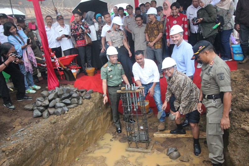 BUPATI BLITAR RESMIKAN PEMBANGUNAN PETERNAKAN TERBESAR SE-ASIA TENGGARA