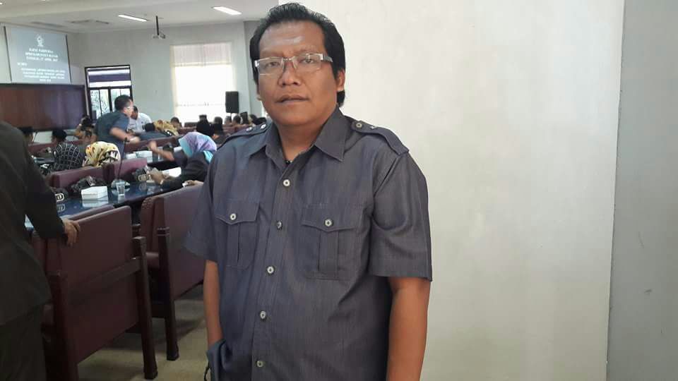 PASCA LEBARAN KOMISI III DPRD KAB BLITAR BERJANJI GENJOT PENGERJAAN BANGUNAN