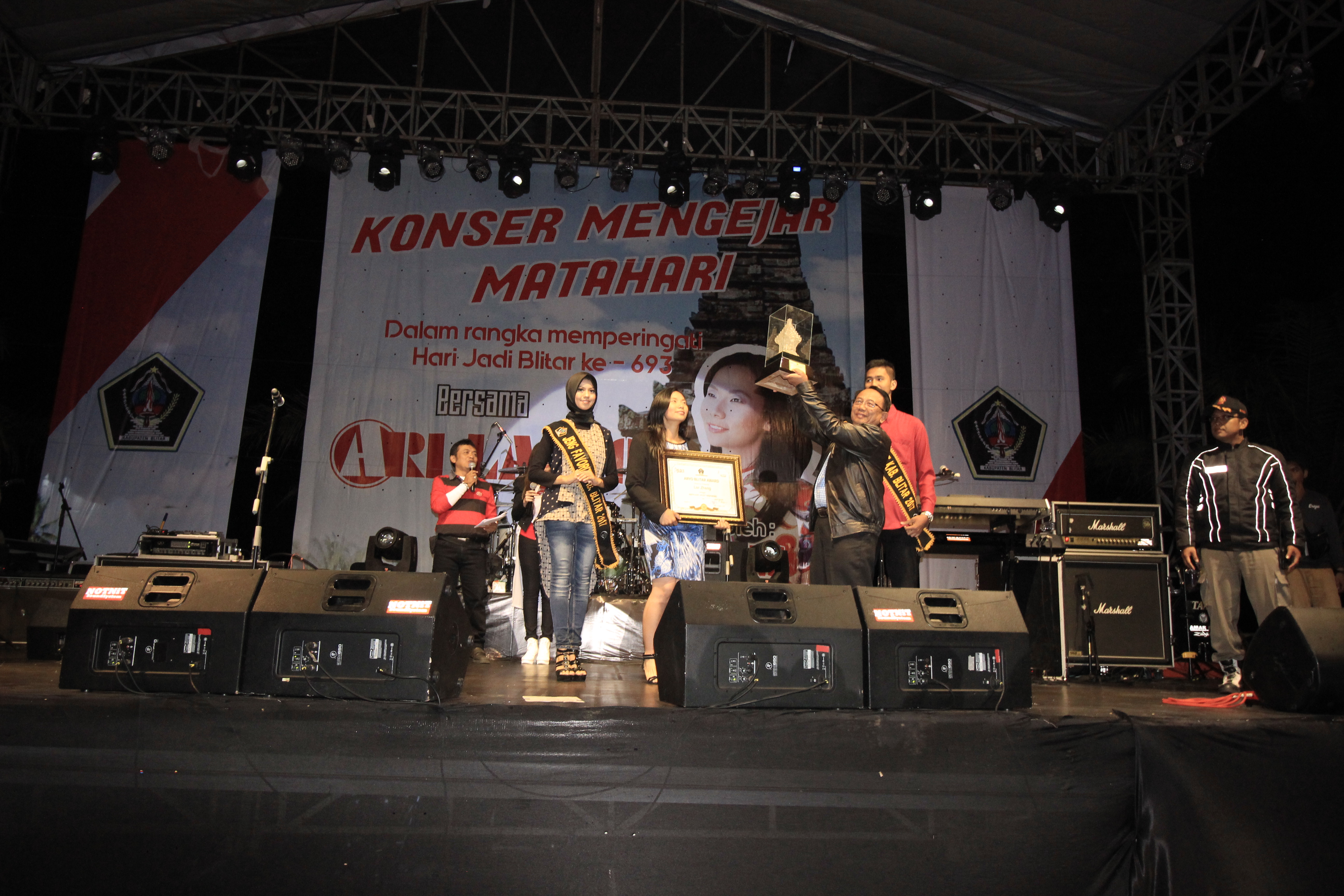 HARI JADI BLITAR KE-693 LIVI ZHENG, MOST WOMEN INSPIRING