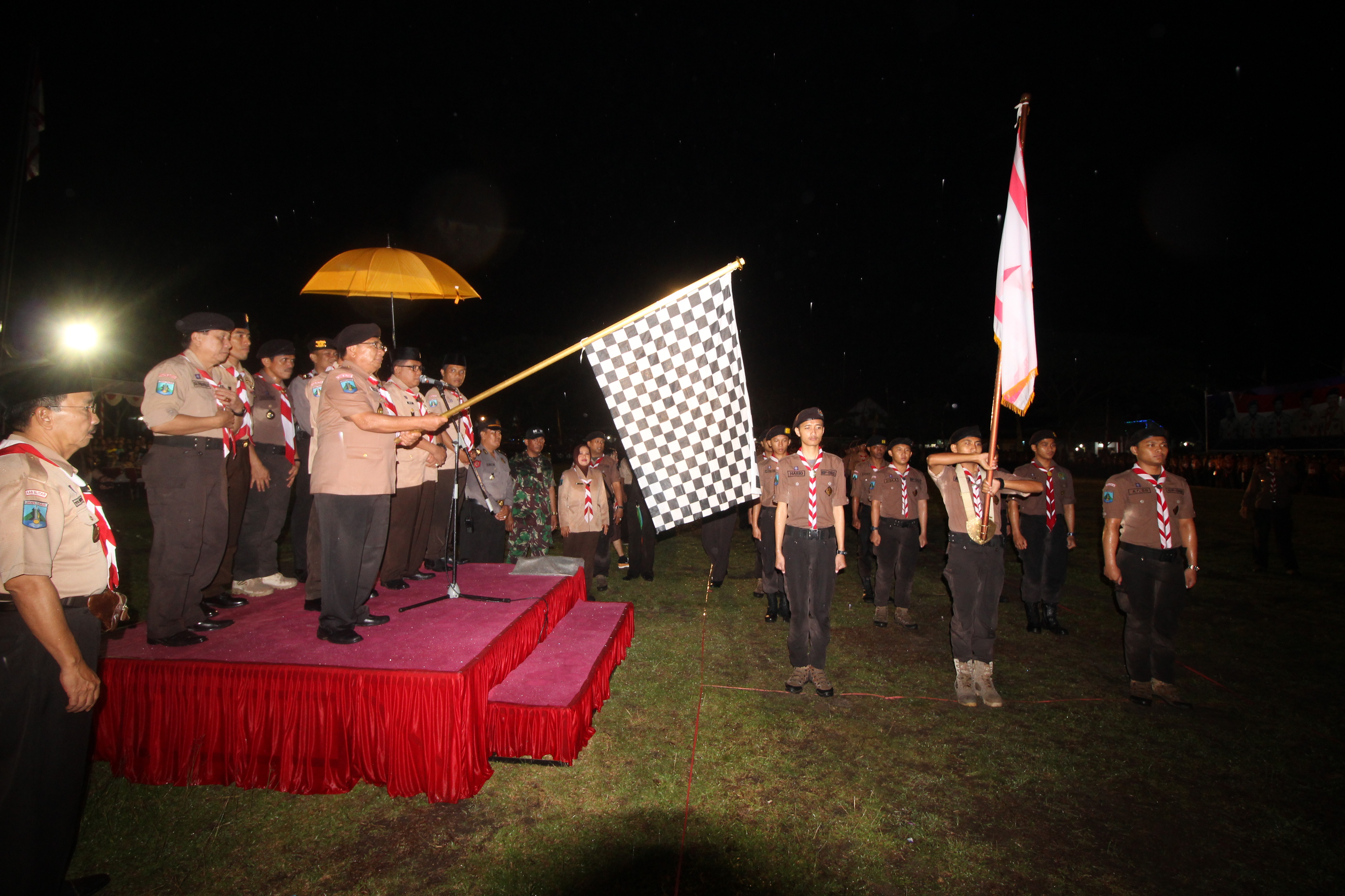 GERAK JALAN TRADISIONAL BALOD, MOMEN JADIKAN GENERASI MUDA MILIKI WATAK KUAT DAN CERDAS