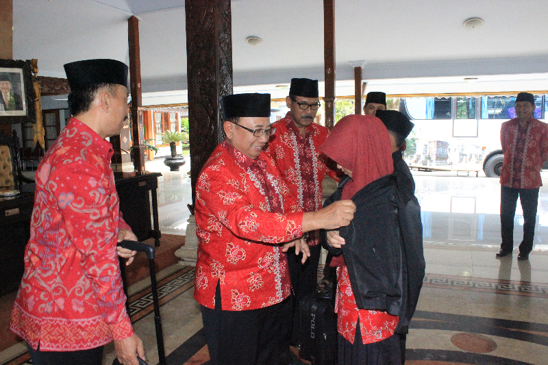 BUPATI BLITAR: JAGA KESEHATAN, HARUMKAN KABUPATEN BLITAR