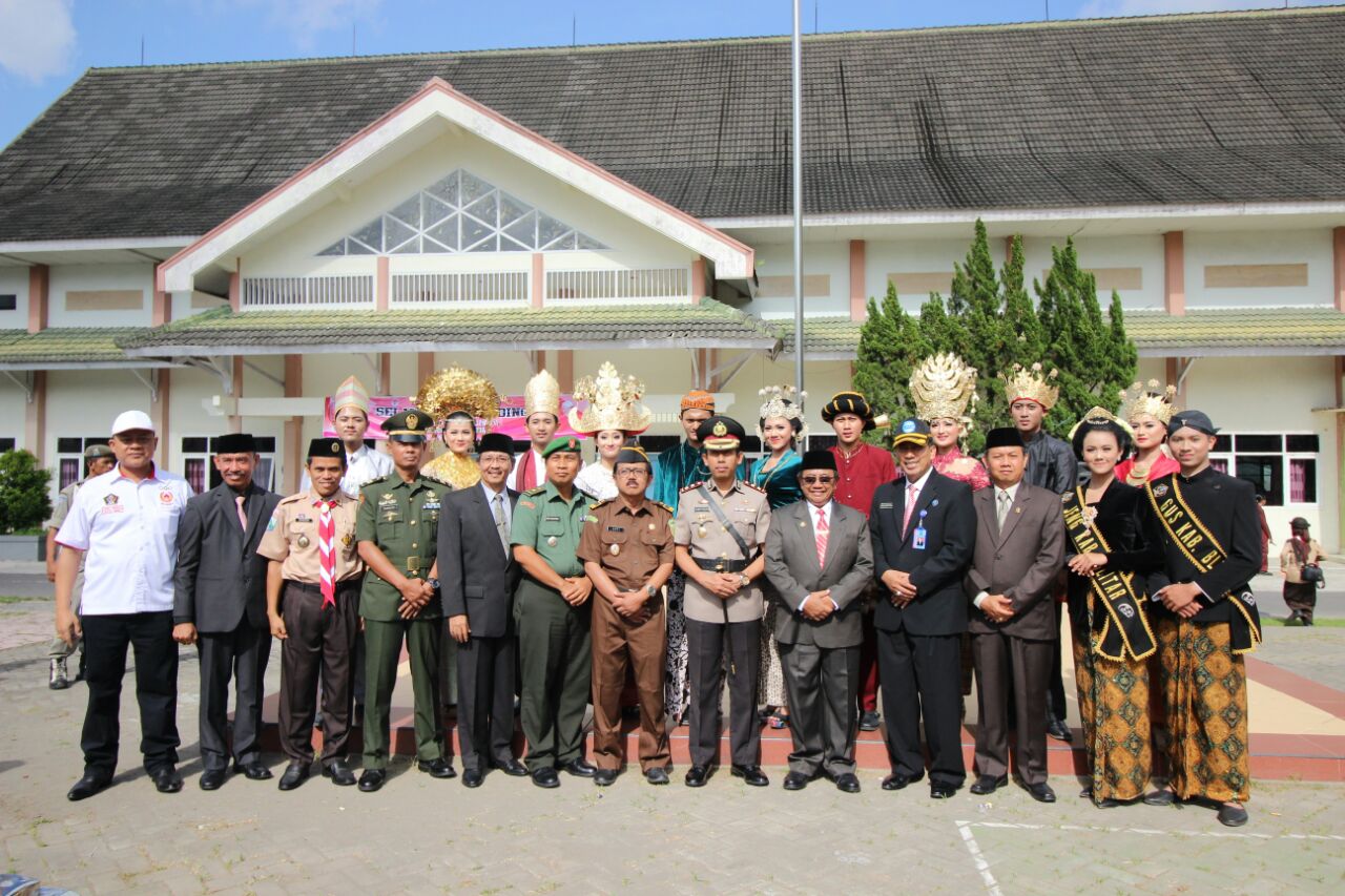 PEMUDA INDONESIA BERANI BERSATU