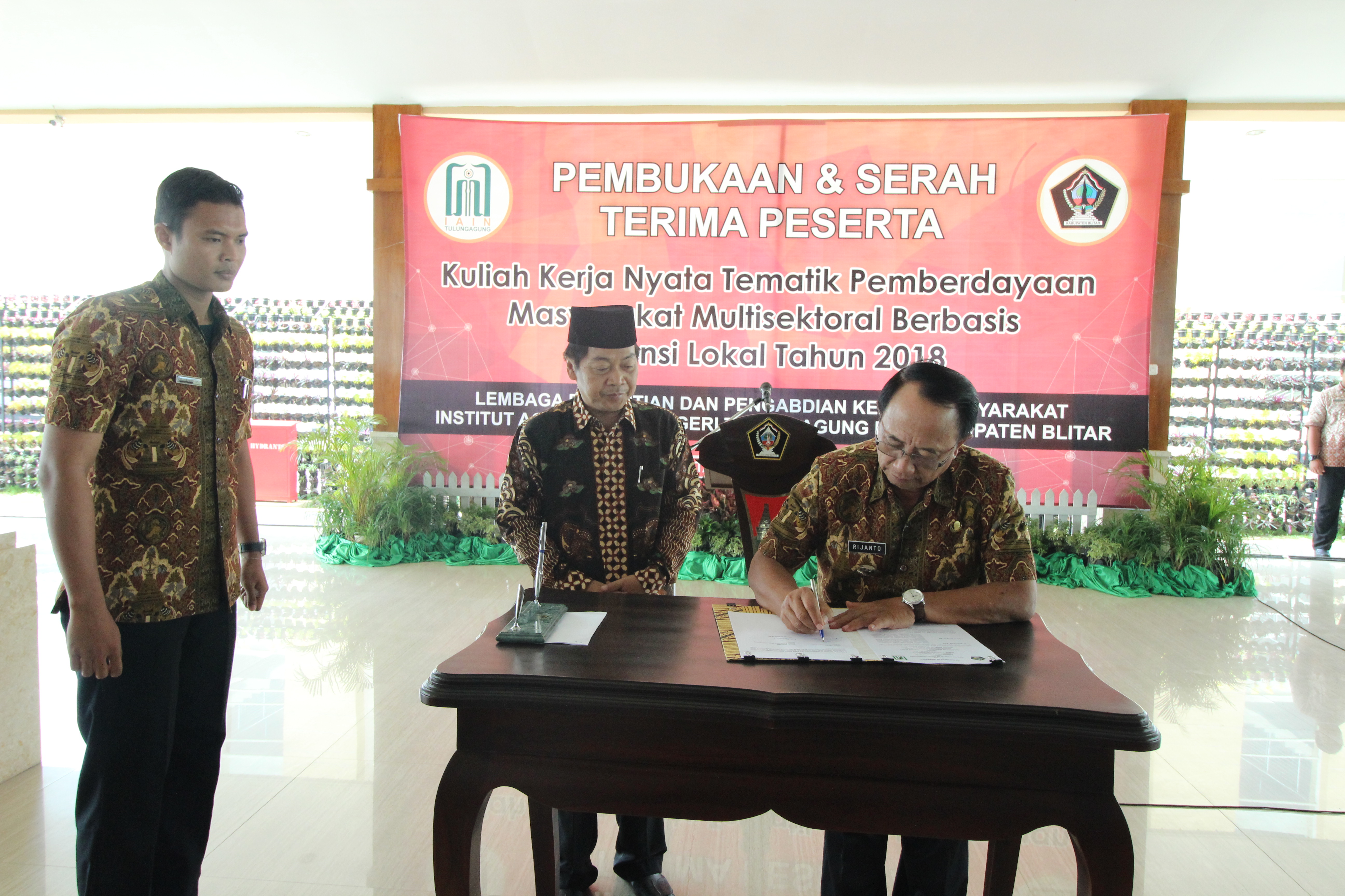 MELALUI KKN, MAHASISWA DIHARAPKAN BERKONTRIBUSI TINGKATKAN PEMBERDAYAAN MASYARAKAT DESA