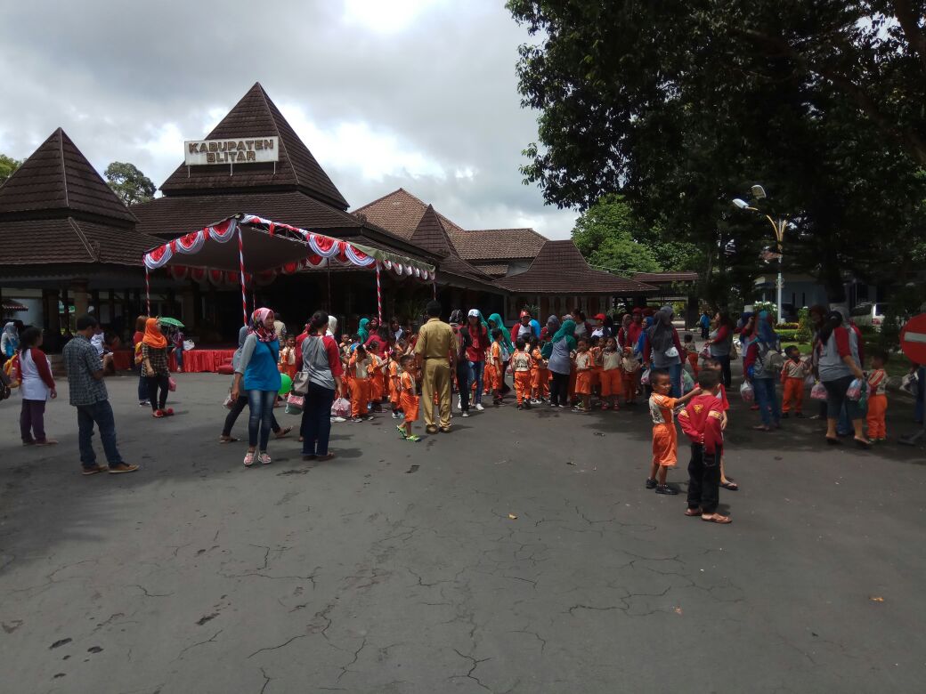 PEMKAB BLITAR MULAI LAKUKAN PENAMBAHAN FASILITAS DI PENDOPO RONGGO HADI NEGORO