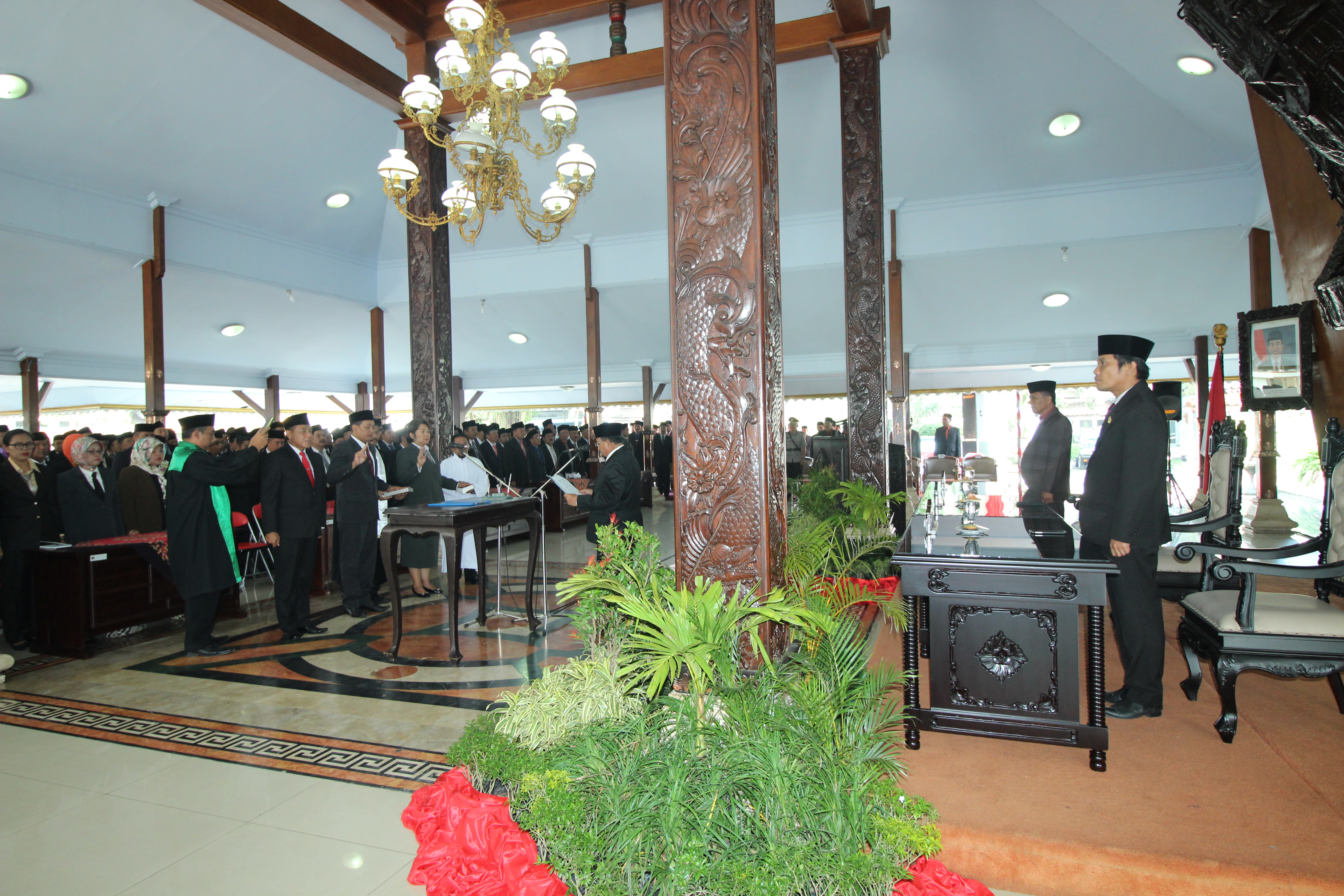 BUPATI BLITAR: PEJABAT HARUS BISA BERPIKIR  INOVATIF, KONSTRUKTIF  AGAR BLITAR SEMAKIN KAWENTAR