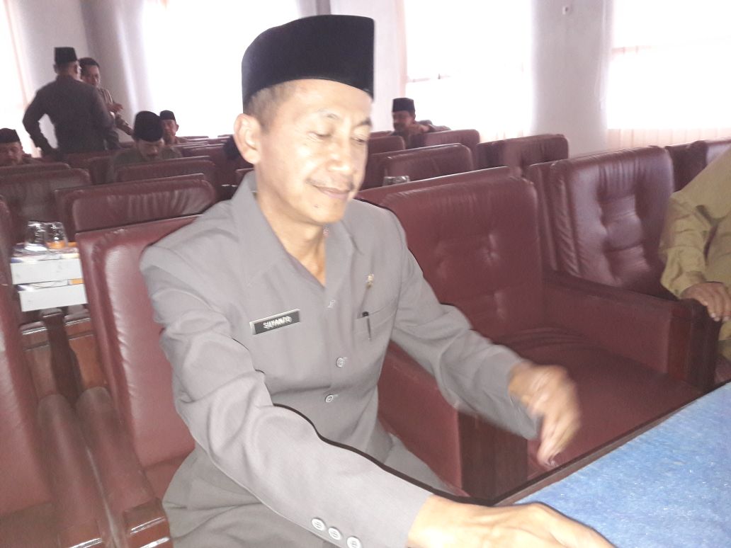 SATPOL PP TINGKATKAN PENGAWASAN BALIHO DAN BANNER ILEGAL