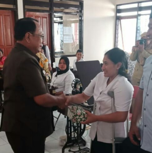 PEMKAB.BLITAR MENDORONG PENYANDANG DISABEL MANDIRI DALAM EKONOMI