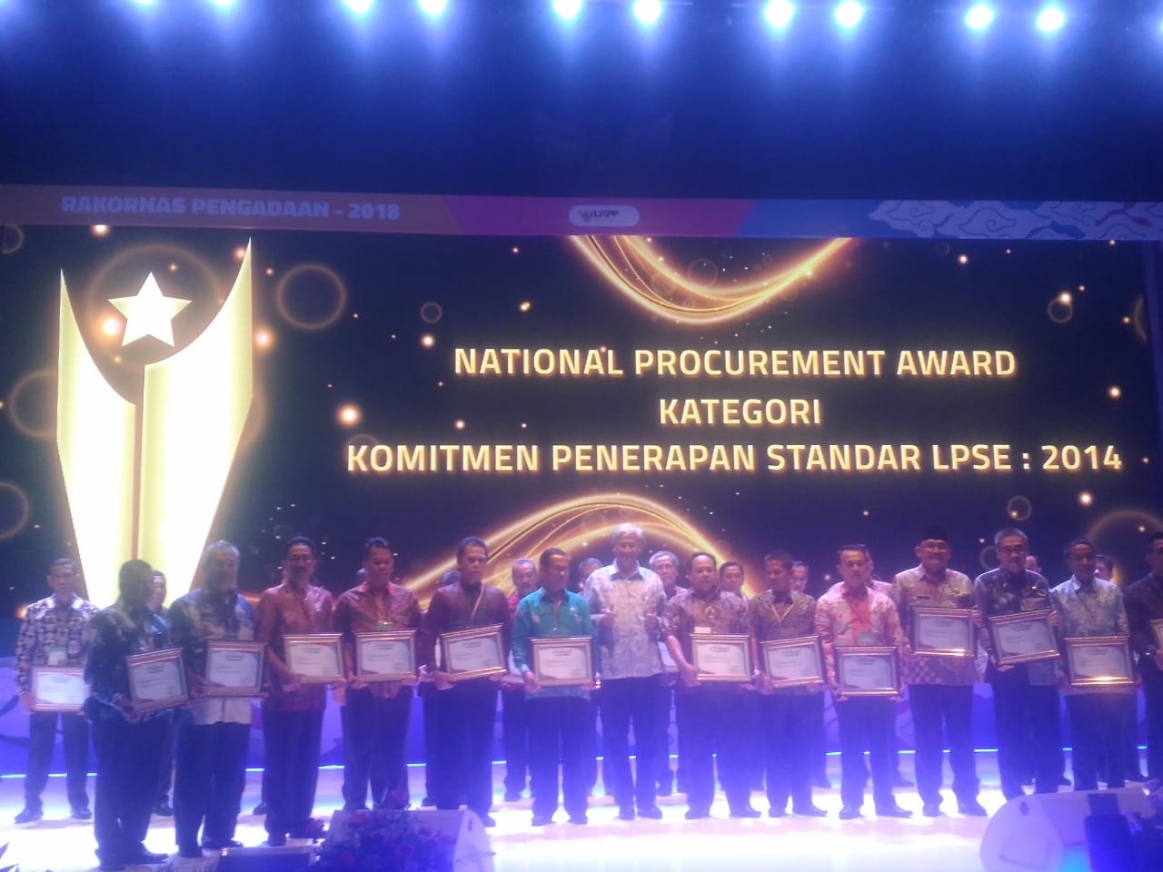 Pemkab.Blitar Terima Penghargaan National Procurement Award Tahun 2018
