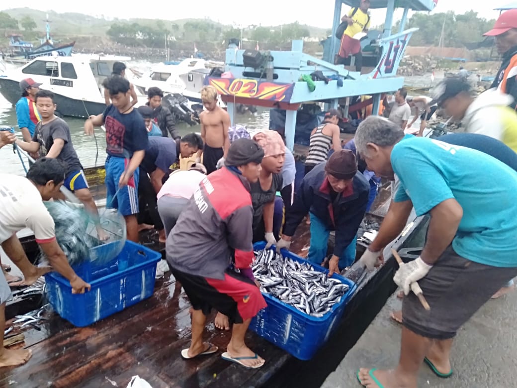 Hasil Tangkapan Ikan di Perairan Laut Kabupaten Blitar pada Tahun 2018 Capai 3.600 Ton