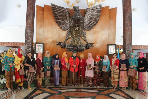 Dharma Wanita Persatuan Kabupaten Blitar Gandeng Komunitas Bukalapak Blitar Gelar Sosialisasi Wirausaha Online