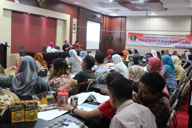 Disperindag Kabupaten Blitar Gandeng Komunitas Bukalapak Blitar Adakan Pelatihan Pemasaran Online