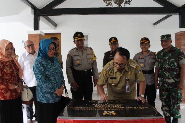 Bupati Blitar H. Rijanto Resmikan Gedung Dharma Wanita, Gedung PKK, Guest House dan Gazebo Serta Sosialisasi Pansela (Lot 7) Dari Tim BBPJN VIII