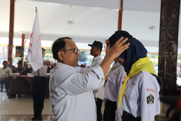 Bupati Blitar Berangkatkan Kontingen Jumbara PMR PMI Kabupaten Blitar Menuju Jumbara PMR IX PMI Provinsi Jawa Timur 2019
