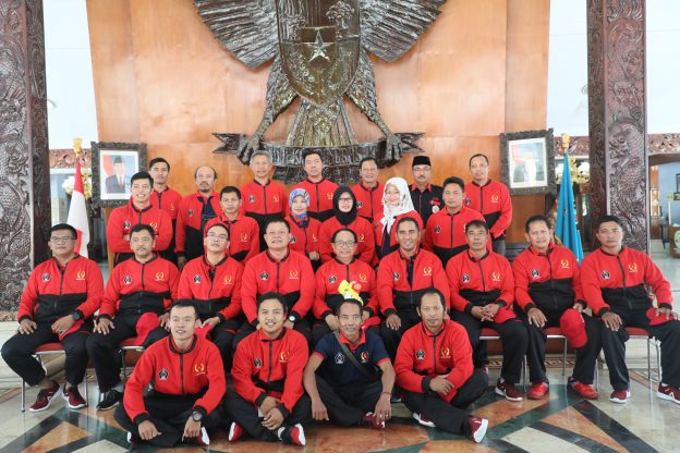 Bupati Blitar Berangkatkan Kontingen Kabupaten Blitar Pada Porprov Jatim VI 2019