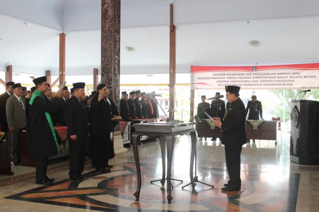 Bupati Blitar H. Rijanto Lantik 62 Pejabat di Lingkungan Pemerintah Kabupaten Blitar