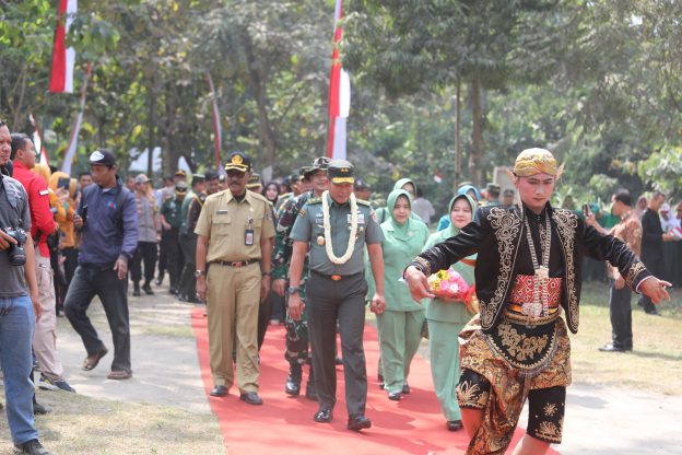 Tuntaskan Program TMMD, Pemkab Blitar Apresiasi TNI
