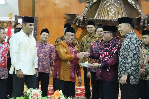 Menyambut HUT RI ke- 74, Kabupaten dan Kota Blitar Adakan Tasyakuran