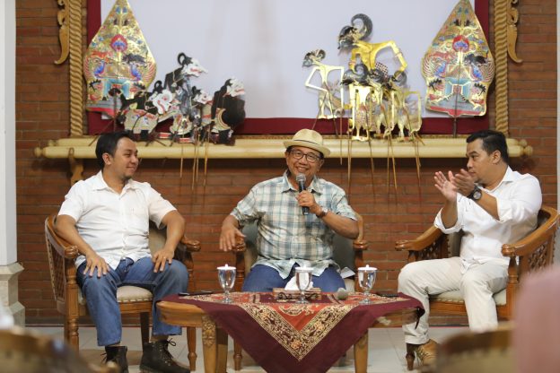 Dihadapan Millenial, Bupati Rijanto Berbagi Tips Sukses Majukan Daerah