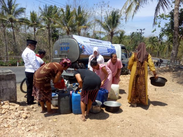Peduli Sosial, KORPRI Kabupaten Blitar Gelontor Air Bersih di Kabupaten Blitar Selatan