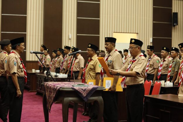 Utamakan Pembinaan Generasi Muda, Ketua Gerakan Pramuka Kwarcab Blitar Lantik Majelis Pembimbing dan Pimpinan Saka