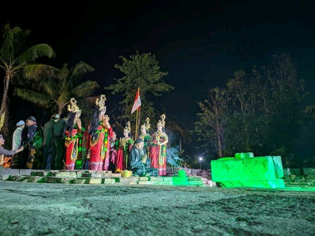 Komunitas Sulud Sukma Blitar Kenalkan Candi Simping Lewat Acara Getih Getah Gula Klapa 2019