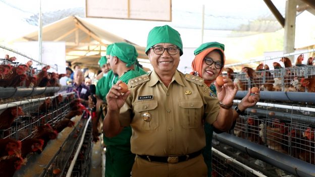 Bupati Blitar Launching Kandang dan Pusat Pelatihan Ayam Petelur