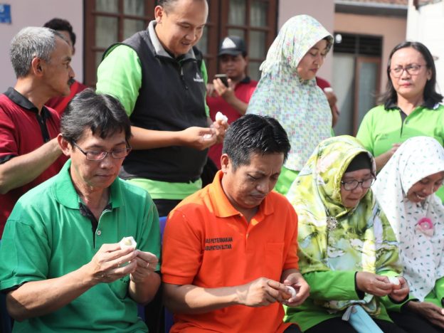 Gelar Makan Telur Bersama, Disnakkan Pemkab Blitar Jamin Telur Blitar Aman Konsumsi