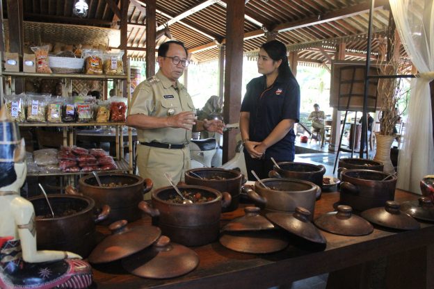 Bupati Blitar Sampaikan Potensi Kabupaten Blitar di Program ‘Solusi Jatim’ JTV Surabaya