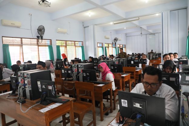 KPU Kabupaten Blitar Gelar Test Terlulis Untuk Calon Anggota PPK