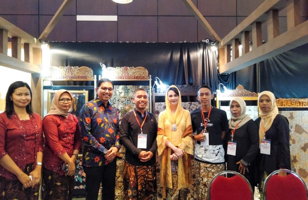 Kabupaten Blitar Ikuti Gelar Kriya Dekranasda 2020 di Surabaya