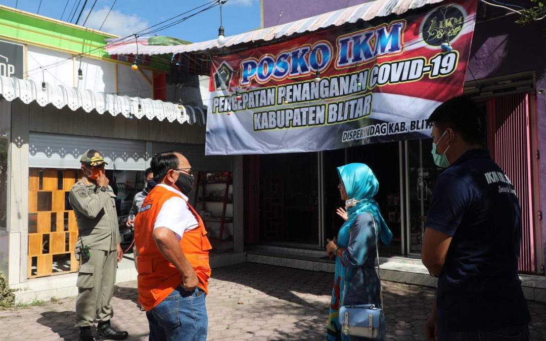 Dampak Covid-19, Caffee di Kecamatan Kanigoro Alih Fungsikan untuk Posko IKM