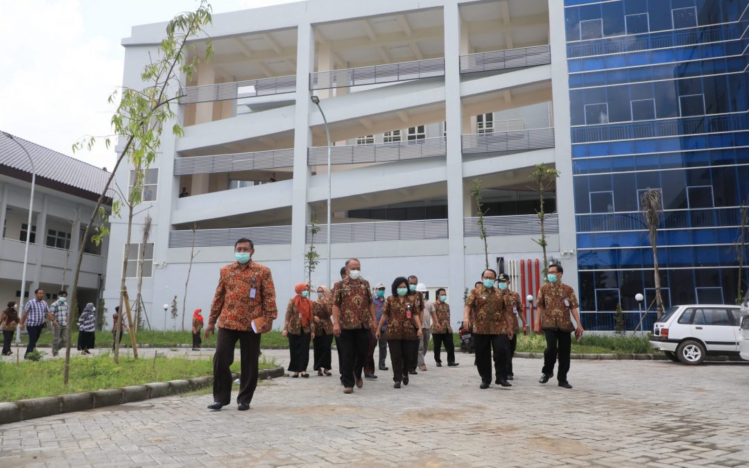 Bupati Blitar Tinjau Kesiapan Peralatan dan Tenaga Kesehatan RSUD Srengat